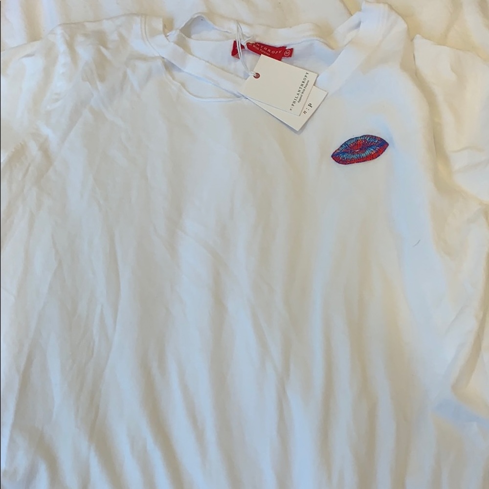 N philanthropy lips t-shirt